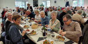Lire la suite à propos de l’article Repas de Bourg-des-Comptes